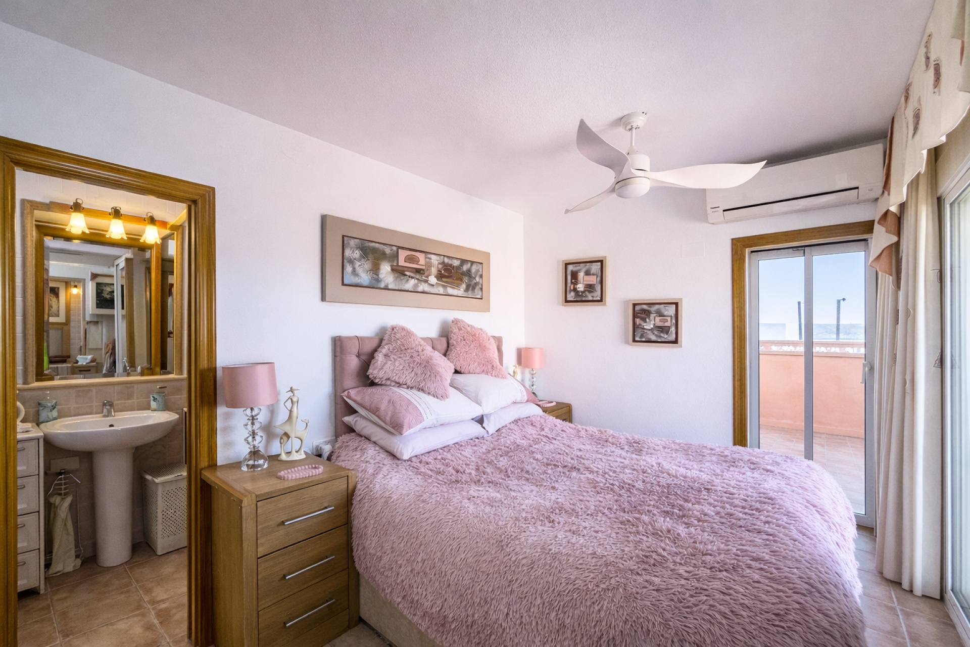 Resale - 2 Bedroom 2 Bathroom Villa in Fortuna -  - Murcia