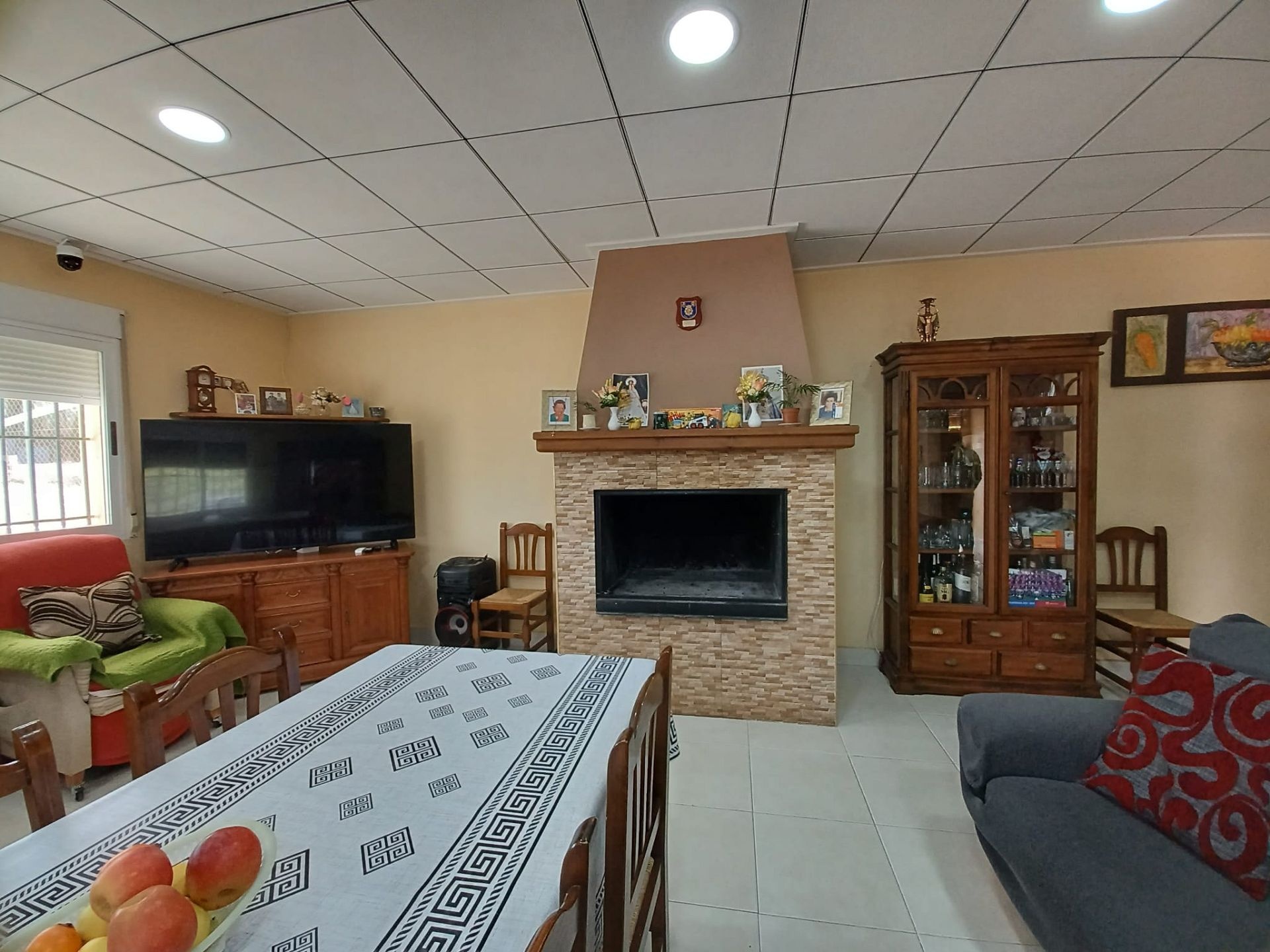 Resale - 4 Bedroom 2 Bathroom Country house in Monóvar -  - Alicante