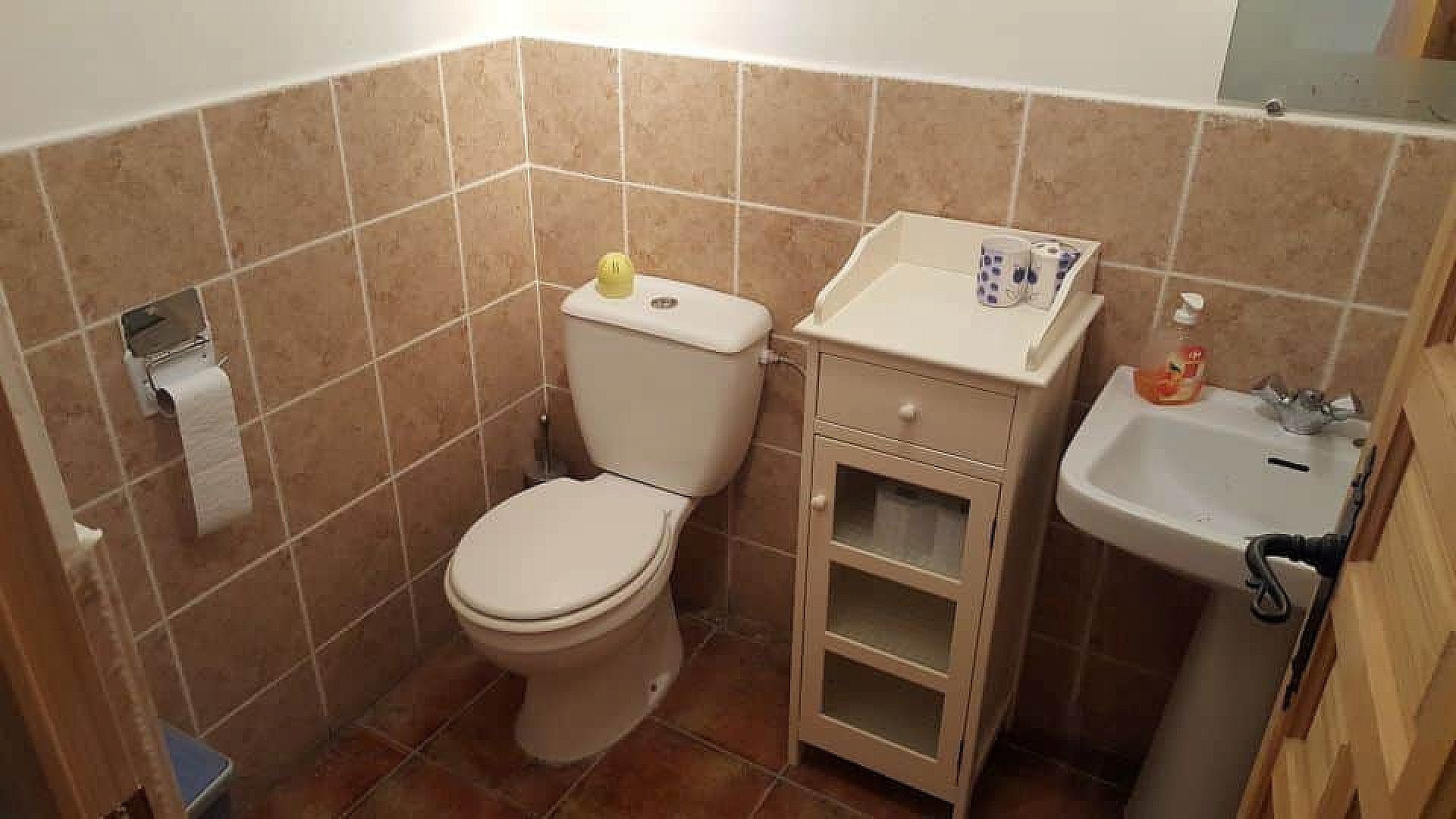 Resale - 4 Bedroom 2 Bathroom Country house in La Romana -  - Alicante
