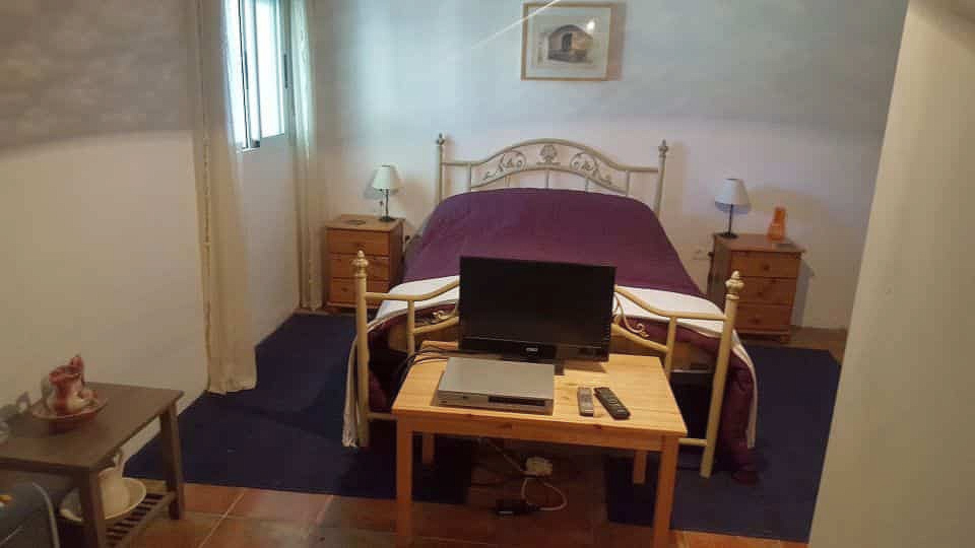Resale - 4 Bedroom 2 Bathroom Country house in La Romana -  - Alicante