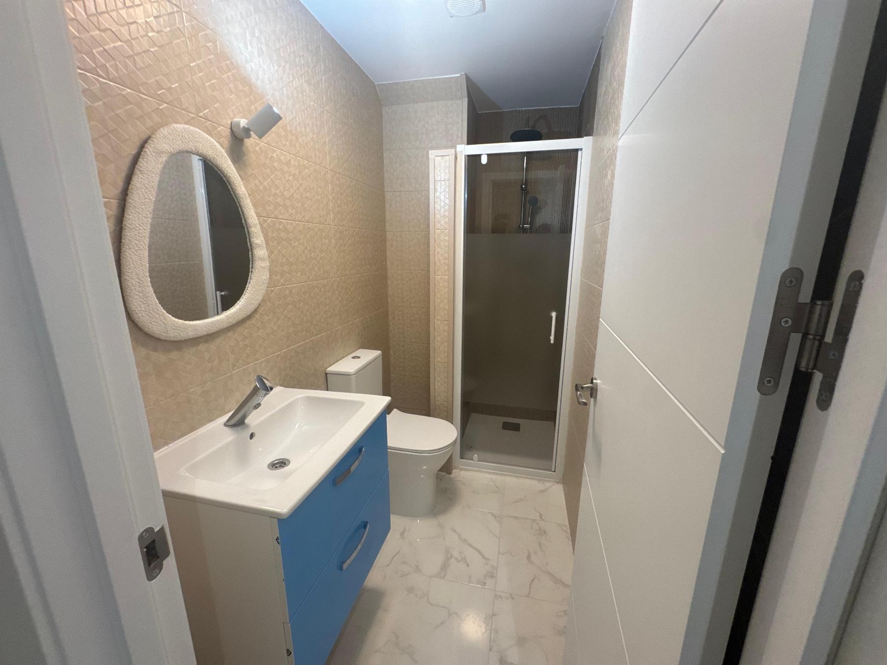 Resale - 3 Bedroom 3 Bathroom  in Torrevieja - Muelle Pesquero - Alicante