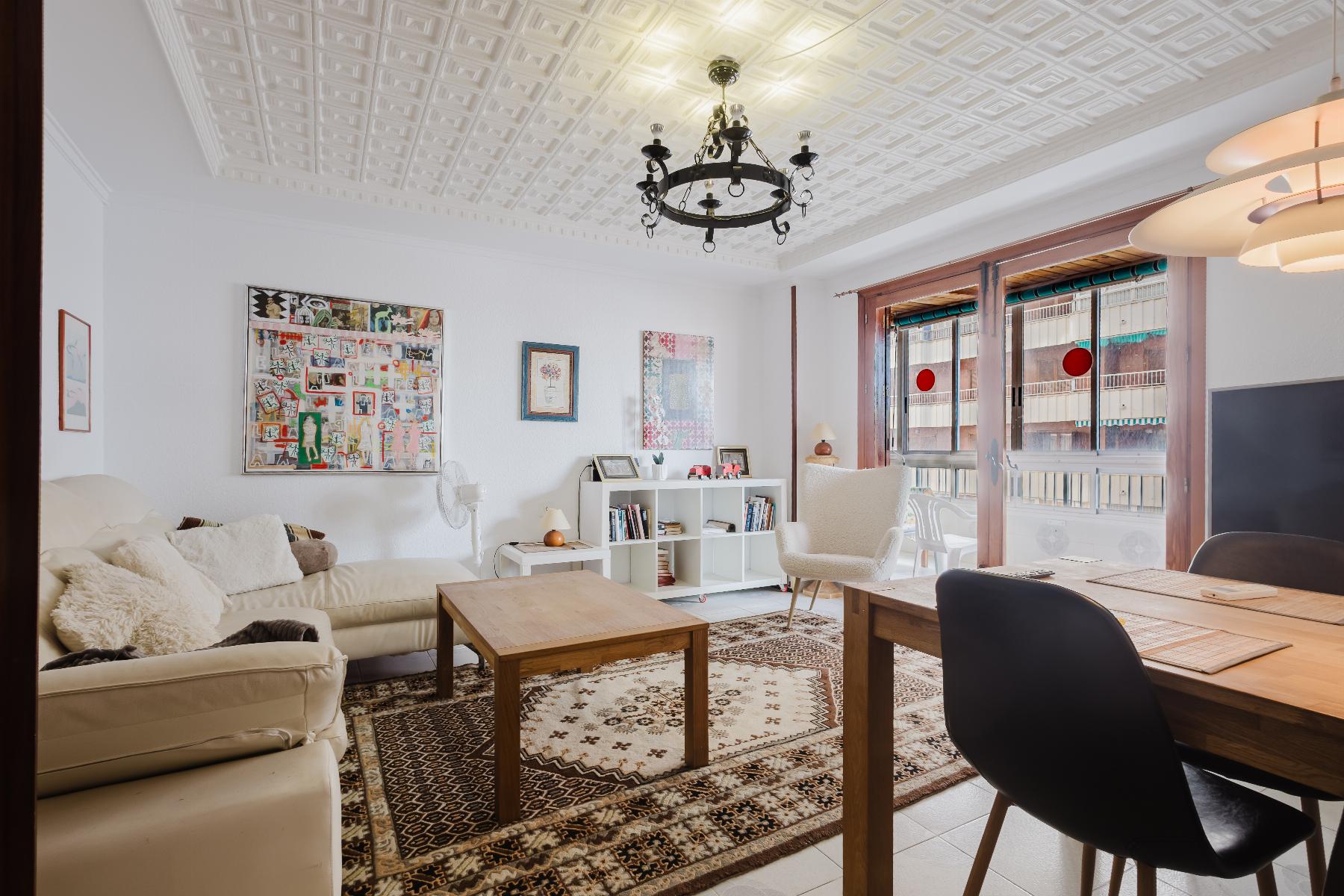 Resale - 3 Bedroom 2 Bathroom  in Torrevieja - Playa del Acequión - Alicante