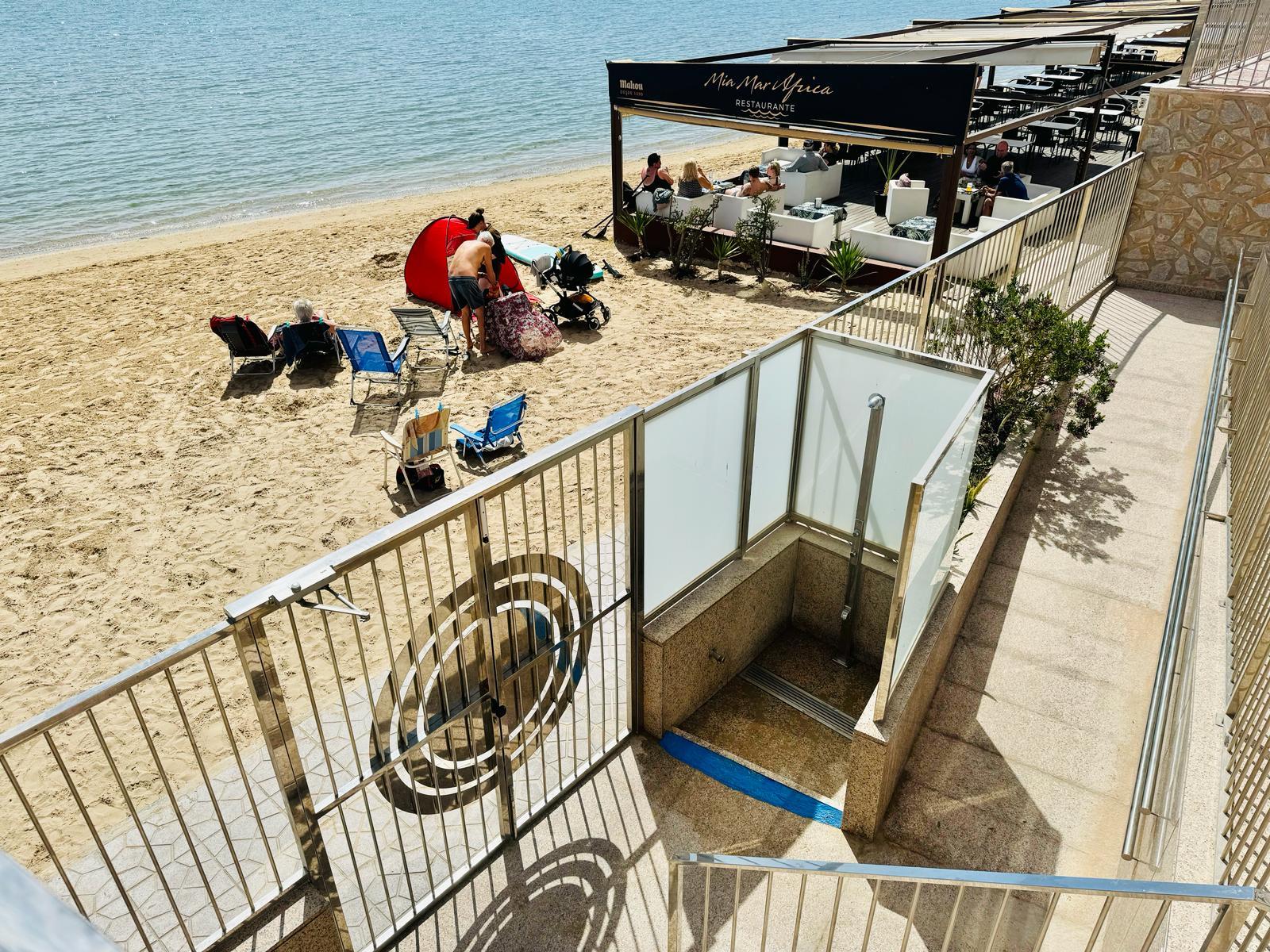 Resale - 3 Bedroom 2 Bathroom  in Torrevieja - Playa del Acequión - Alicante