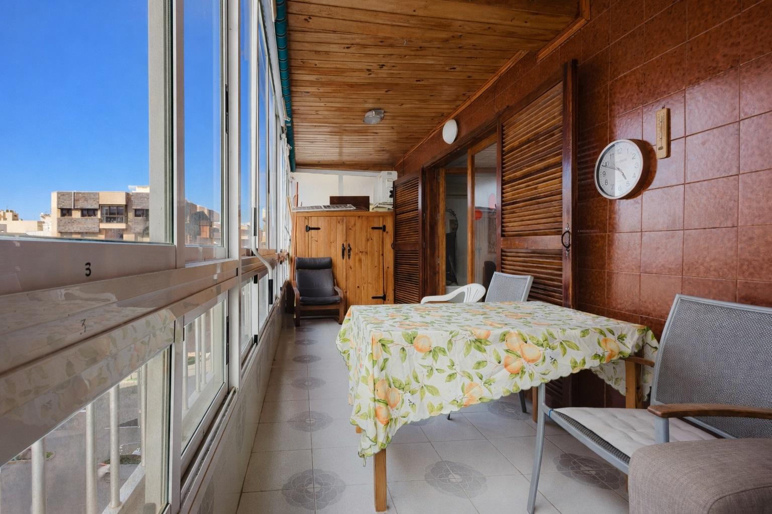 Resale - 3 Bedroom 2 Bathroom  in Torrevieja - Playa del Acequión - Alicante