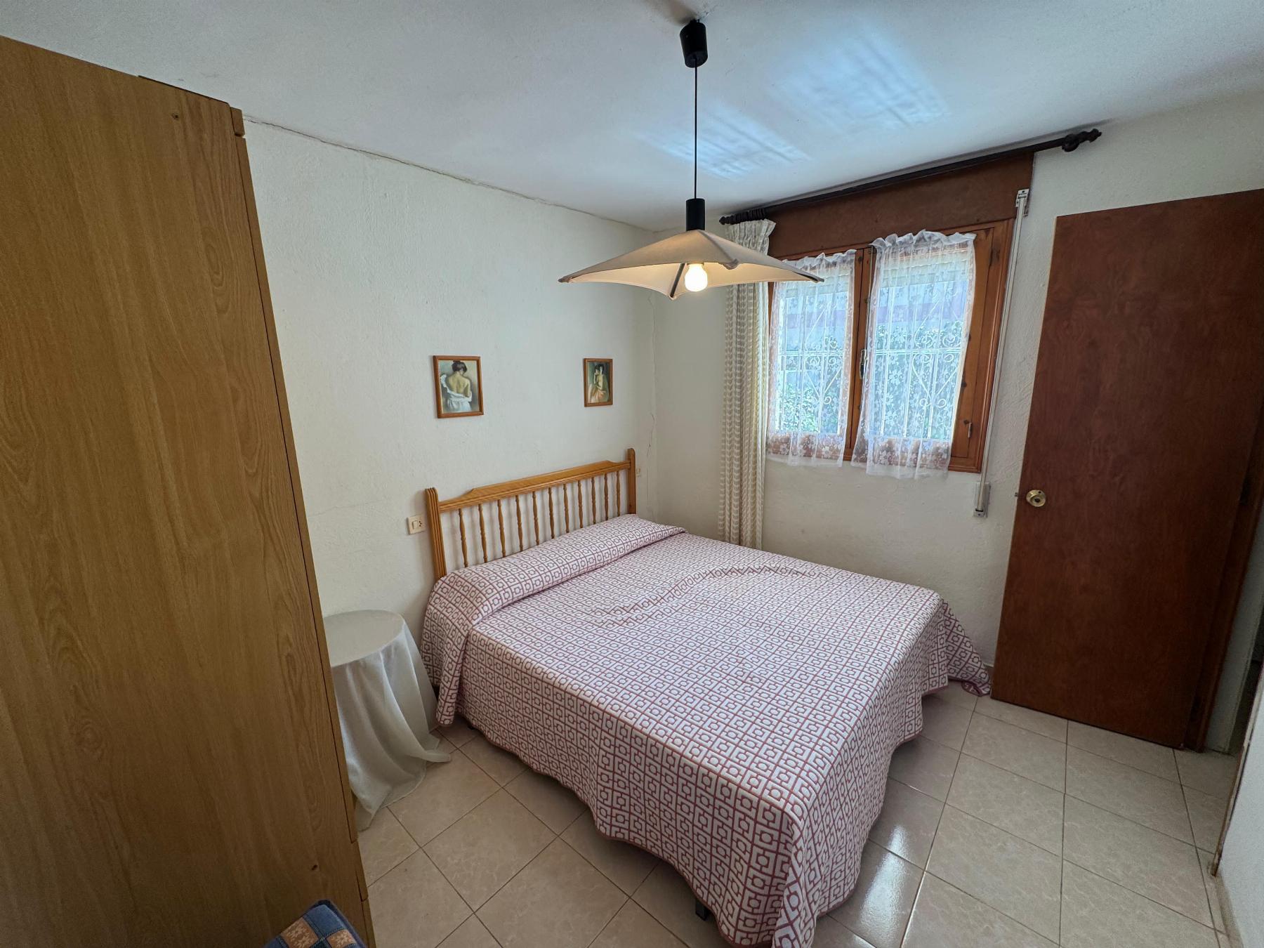 Resale - 3 Bedroom 2 Bathroom  in Torrevieja - Los Balcones - Alicante