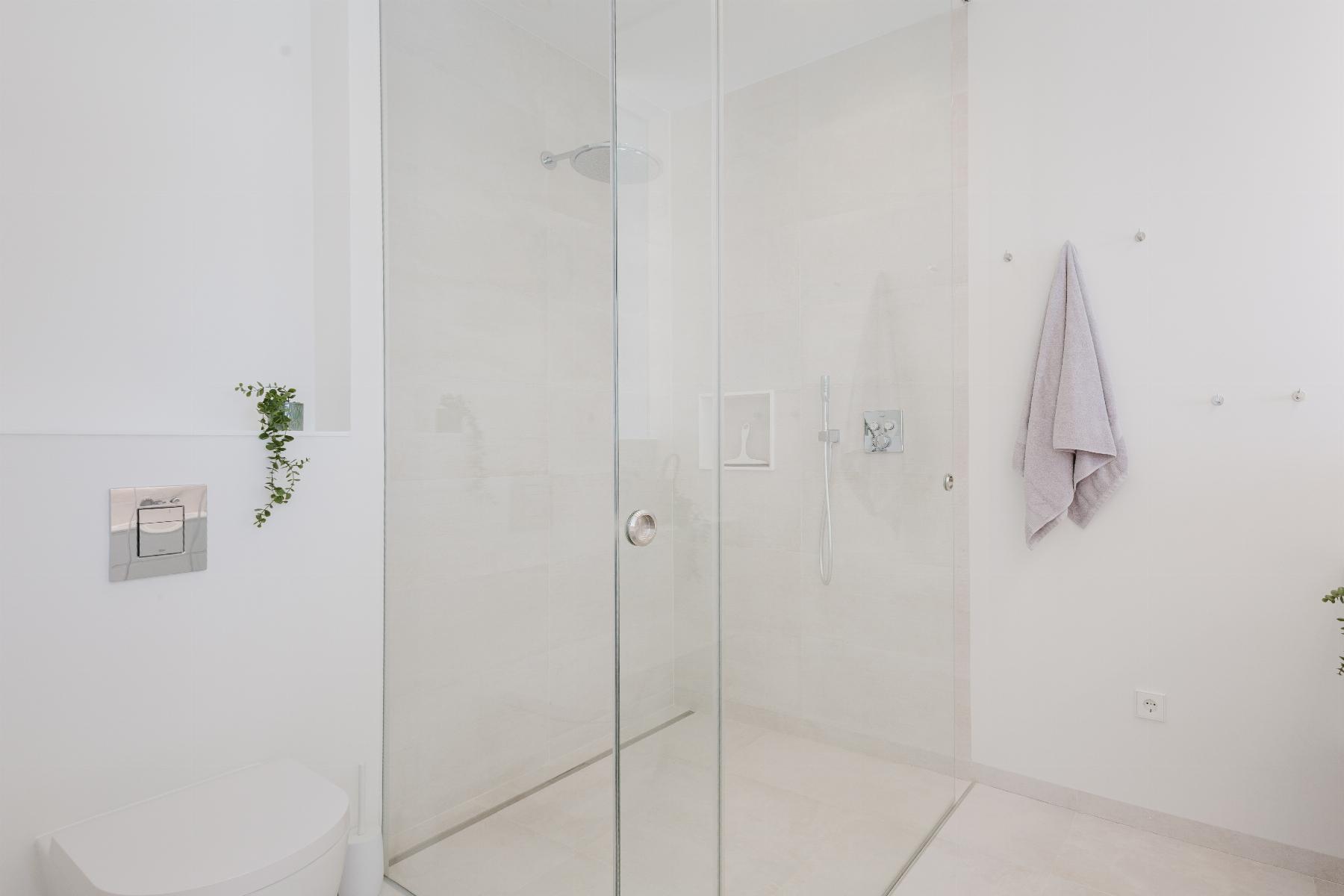 Resale - 5 Bedroom 6 Bathroom  in Orihuela Costa - Las Colinas Golf - Alicante