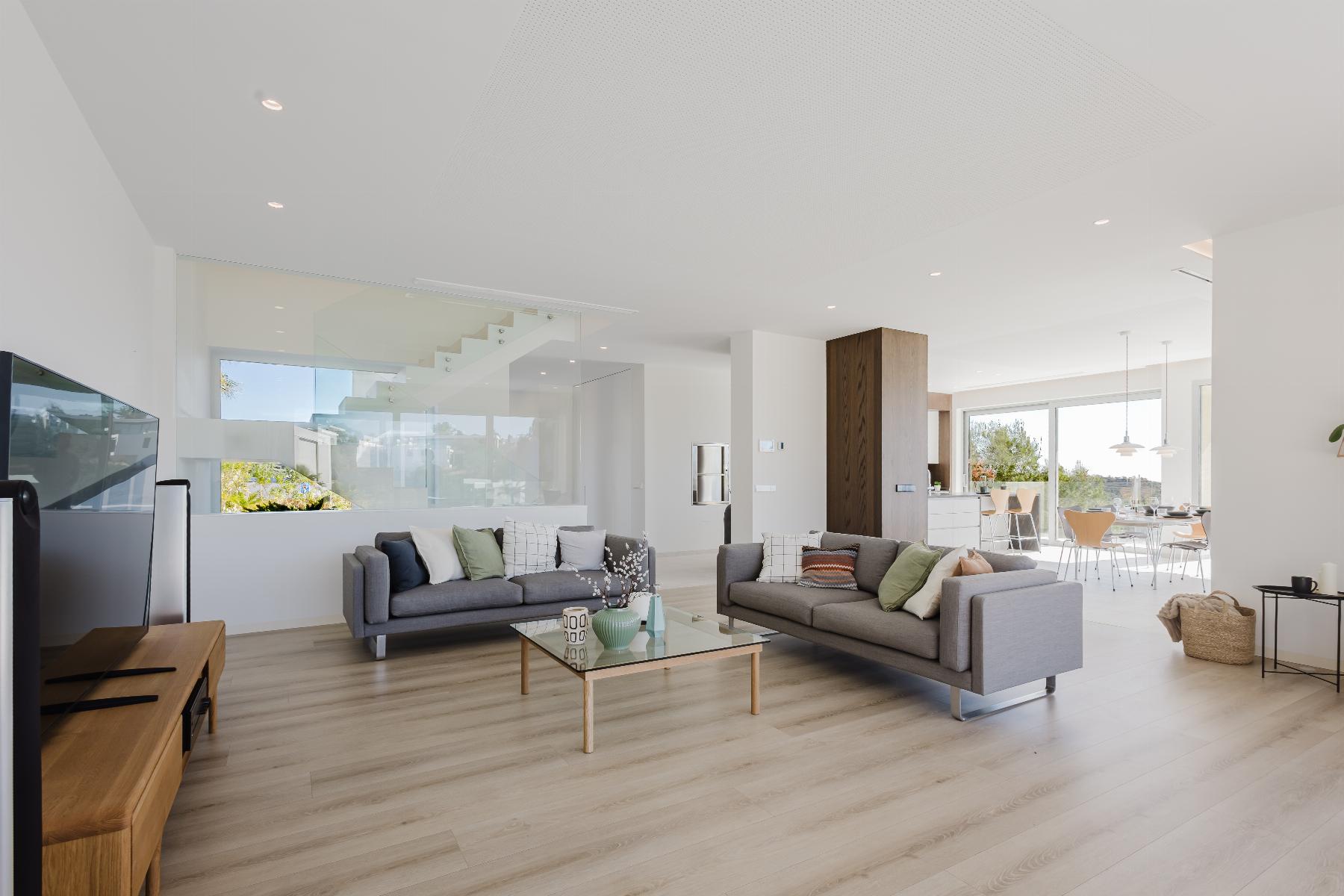 Resale - 5 Bedroom 6 Bathroom  in Orihuela Costa - Las Colinas Golf - Alicante