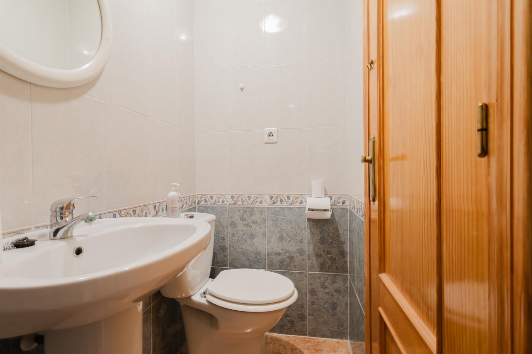 Resale - 3 Bedroom 2 Bathroom  in Torrevieja - Parque de Las Naciones - Alicante