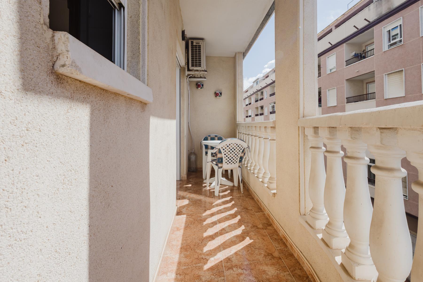 Resale - 3 Bedroom 2 Bathroom  in Torrevieja - Parque de Las Naciones - Alicante