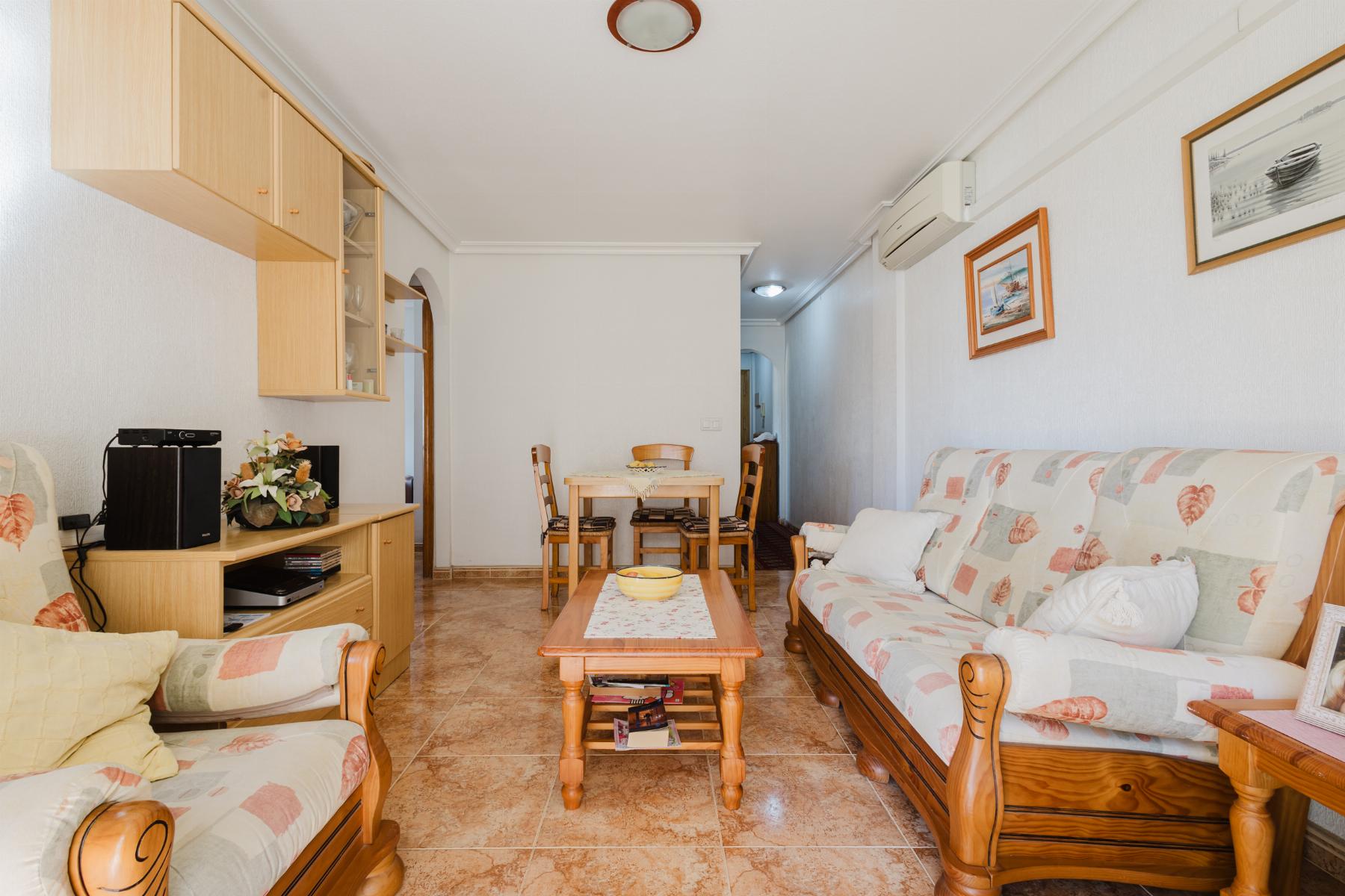 Resale - 3 Bedroom 2 Bathroom  in Torrevieja - Parque de Las Naciones - Alicante