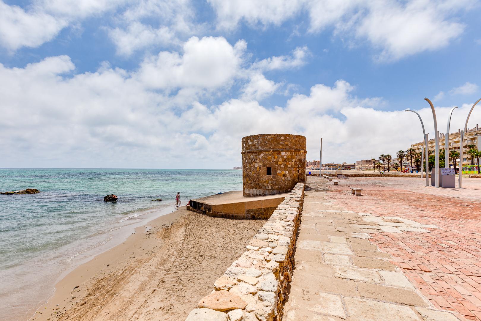 Resale - 2 Bedroom 1 Bathroom  in Torrevieja - LA MATA - Alicante