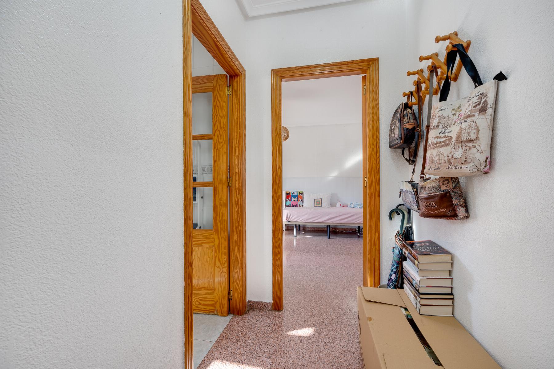 Resale - 2 Bedroom 2 Bathroom  in Torrevieja - Parque de Las Naciones - Alicante