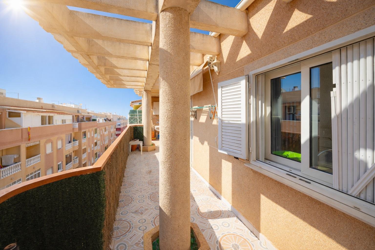 Resale - 2 Bedroom 2 Bathroom  in Torrevieja - Parque de Las Naciones - Alicante