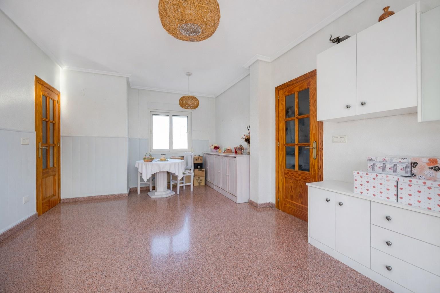 Resale - 2 Bedroom 2 Bathroom  in Torrevieja - Parque de Las Naciones - Alicante