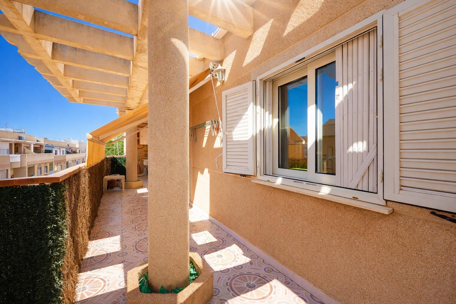 Resale - 2 Bedroom 2 Bathroom  in Torrevieja - Parque de Las Naciones - Alicante