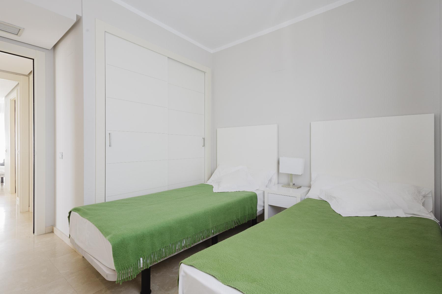 Resale - 2 Bedroom 2 Bathroom  in Orihuela Costa - Las Colinas Golf - Alicante