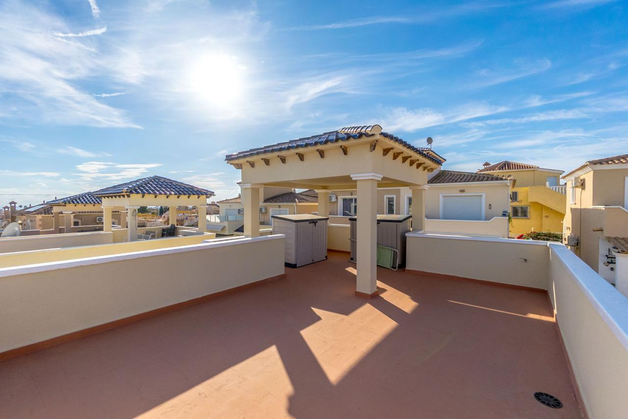 Resale - 3 Bedroom 2 Bathroom  in Orihuela Costa - Las Filipinas - Alicante