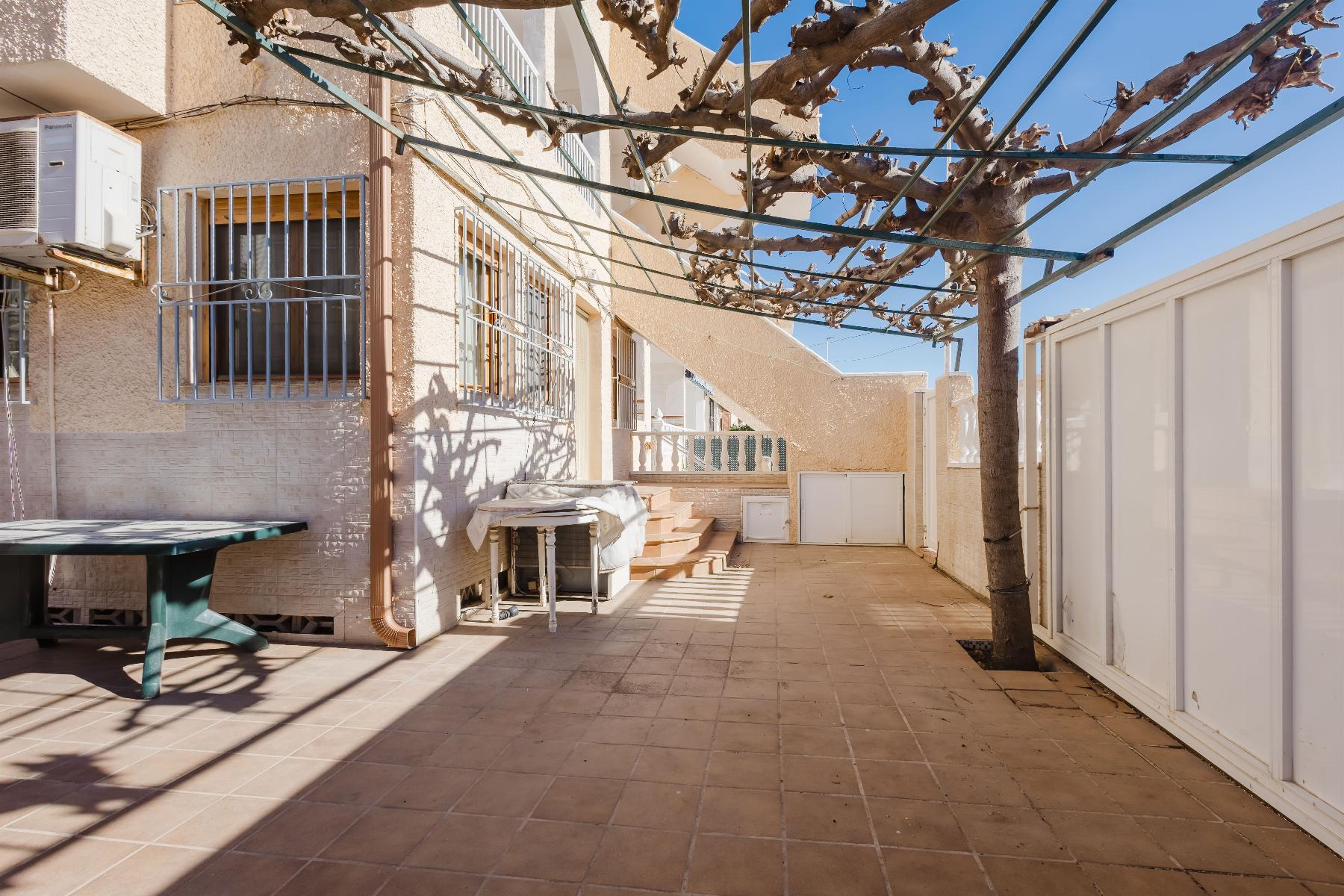 Resale - 3 Bedroom 1 Bathroom  in Torrevieja - LA MATA - Alicante