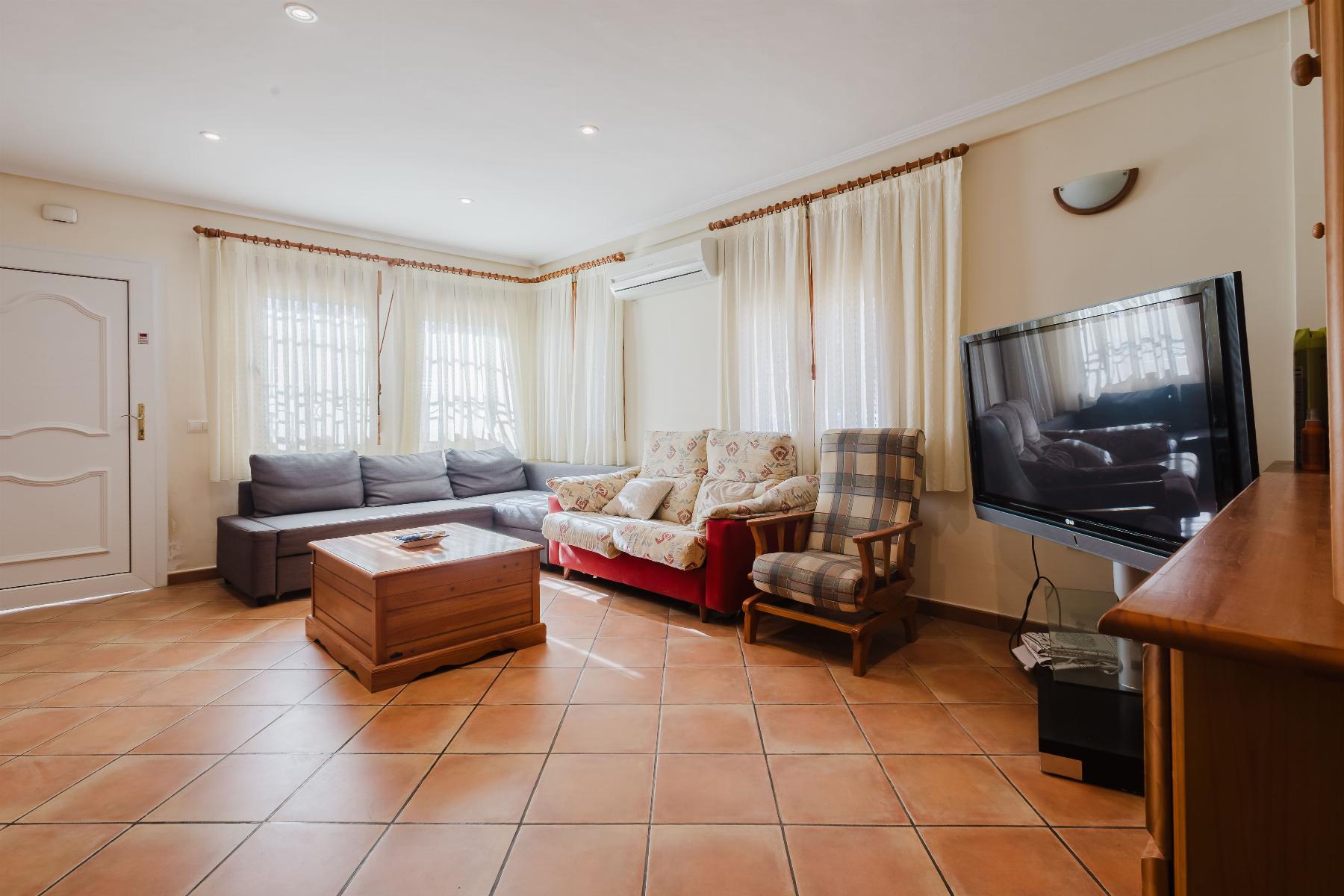 Resale - 3 Bedroom 1 Bathroom  in Torrevieja - LA MATA - Alicante