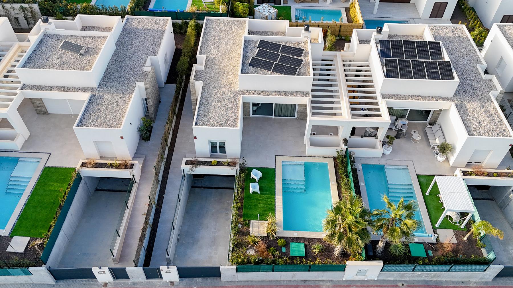 Resale - 4 Bedroom 4 Bathroom  in Algorfa - Campo de Golf - Algorfa - Alicante