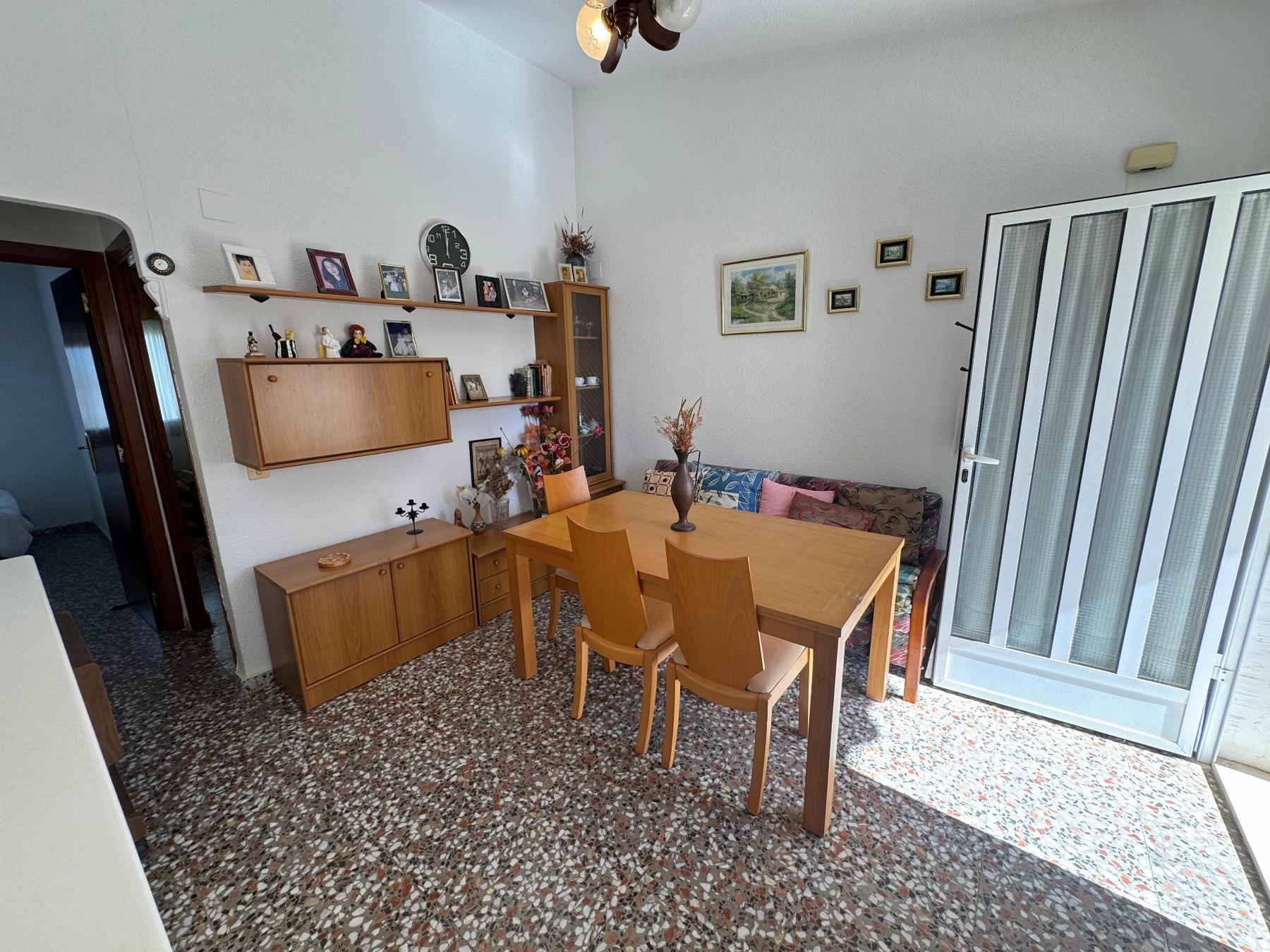 Resale - 3 Bedroom 2 Bathroom  in Torrevieja - Los Balcones - Alicante