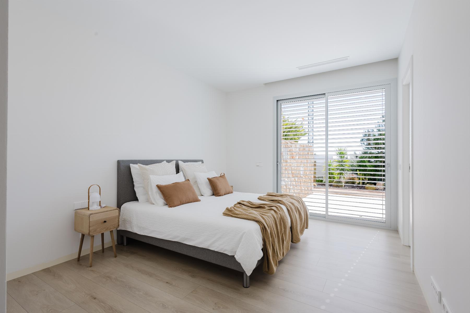 Resale - 5 Bedroom 6 Bathroom  in Orihuela Costa - Las Colinas Golf - Alicante