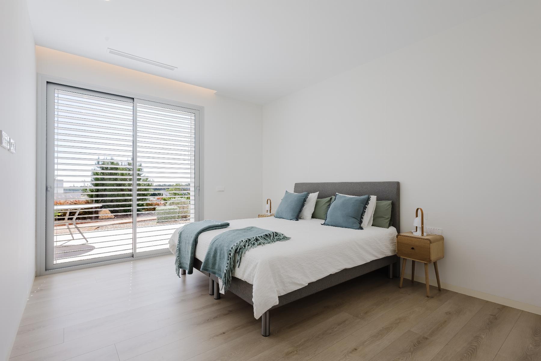 Resale - 5 Bedroom 6 Bathroom  in Orihuela Costa - Las Colinas Golf - Alicante