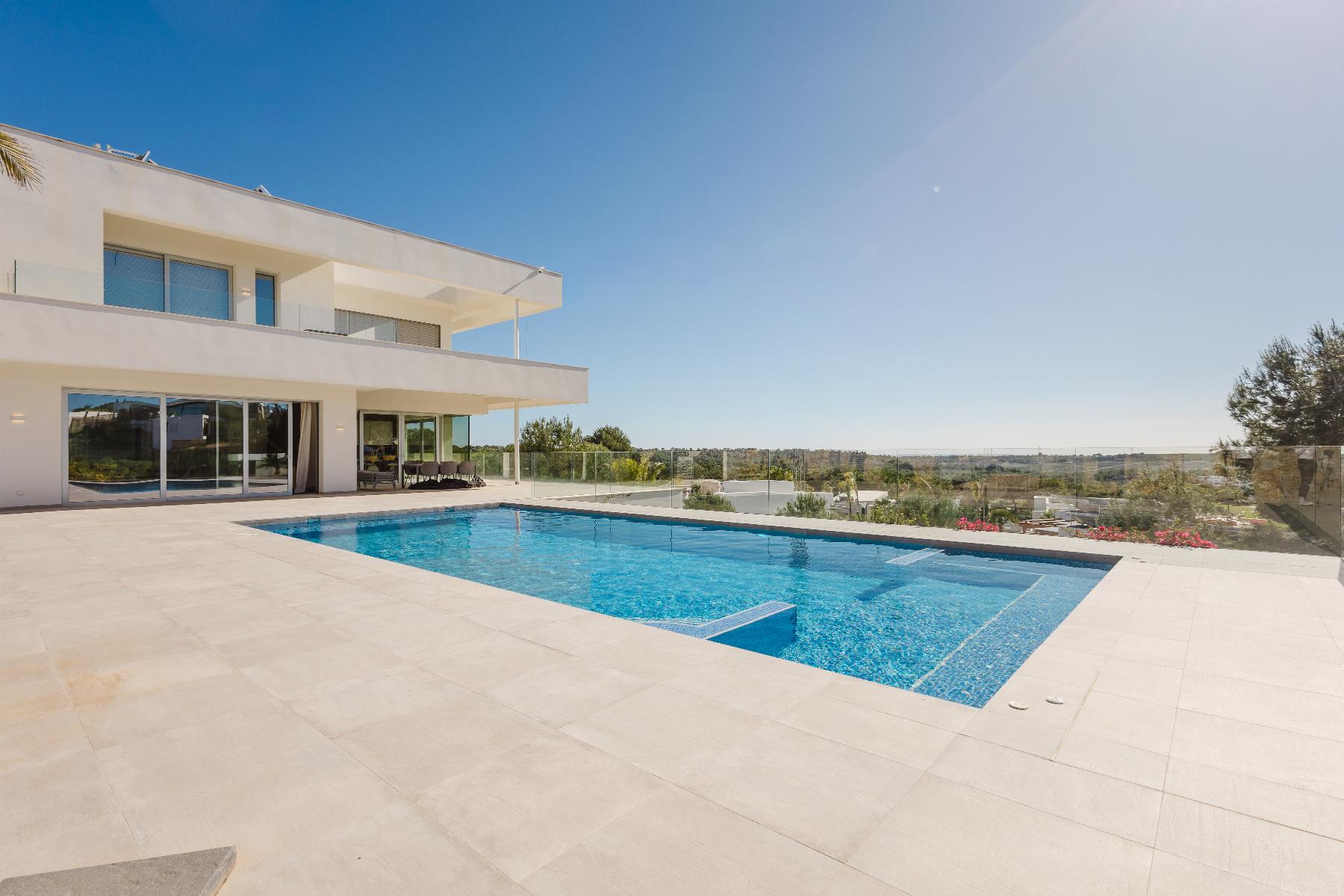 Resale - 5 Bedroom 6 Bathroom  in Orihuela Costa - Las Colinas Golf - Alicante