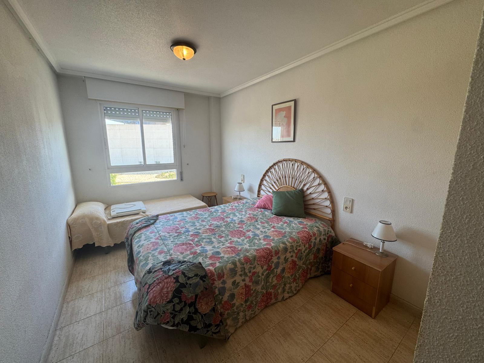 Resale - 2 Bedroom 1 Bathroom  in Torrevieja - Playa del Acequión - Alicante