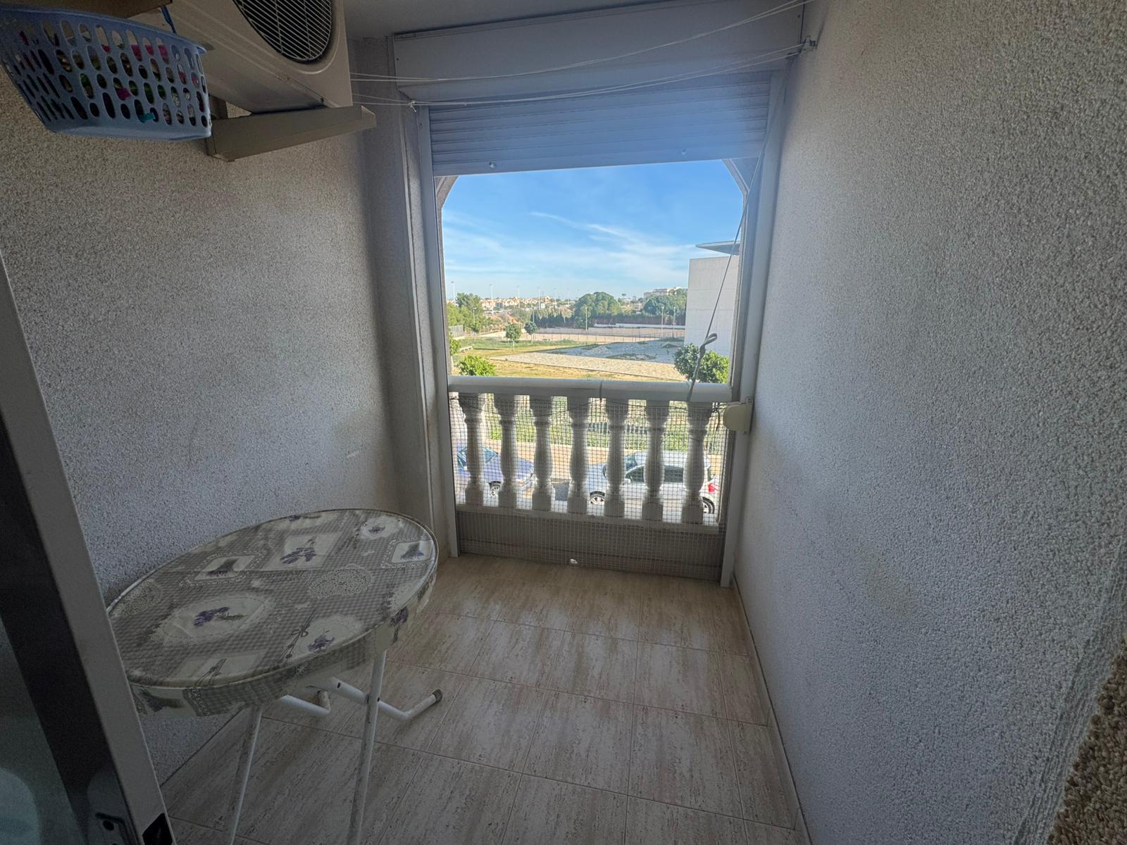 Resale - 2 Bedroom 1 Bathroom  in Torrevieja - Playa del Acequión - Alicante