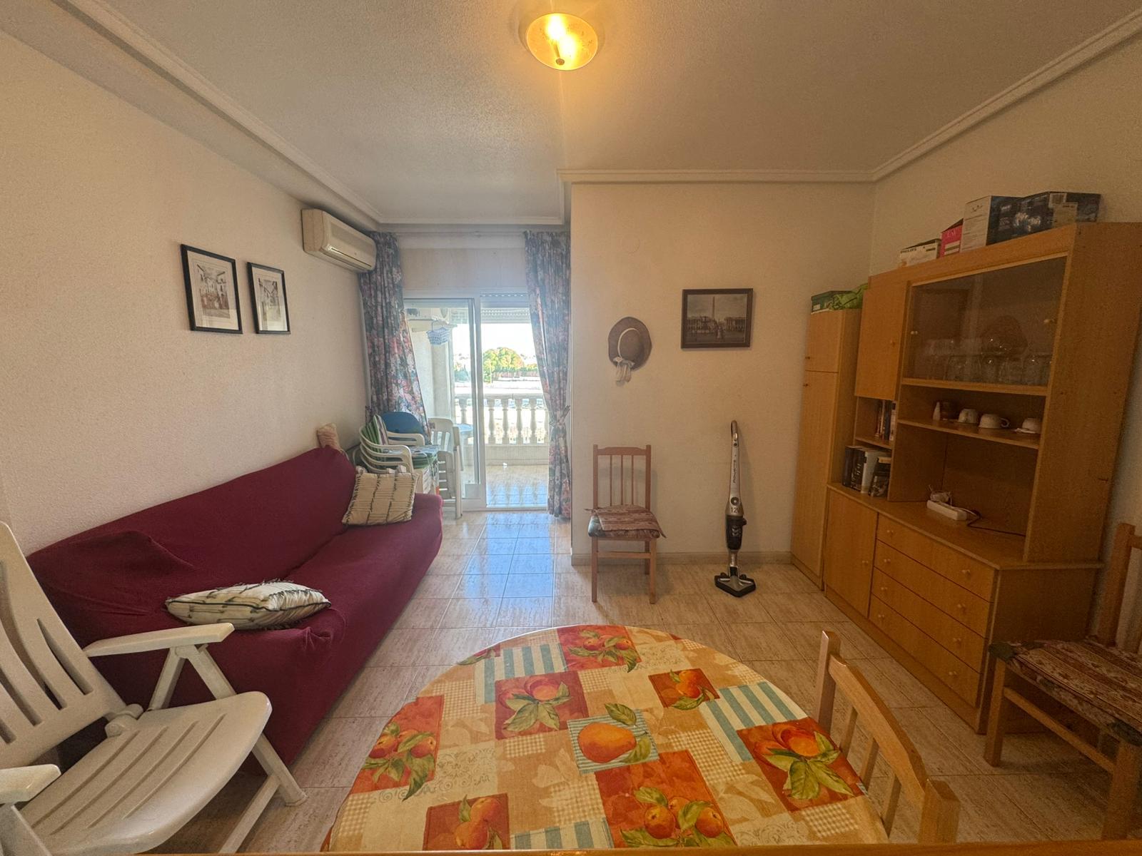 Resale - 2 Bedroom 1 Bathroom  in Torrevieja - Playa del Acequión - Alicante