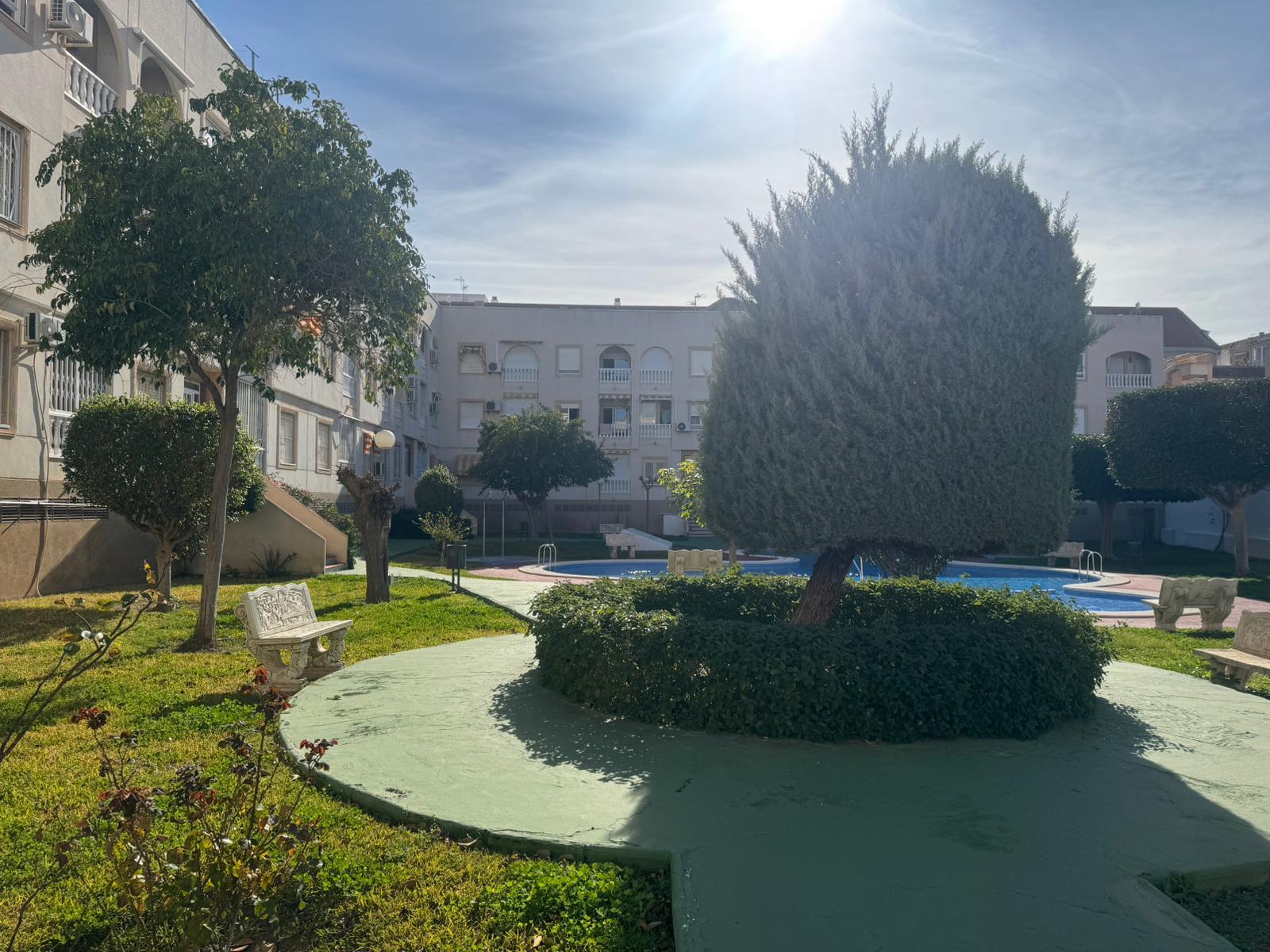 Resale - 2 Bedroom 1 Bathroom  in Torrevieja - Playa del Acequión - Alicante
