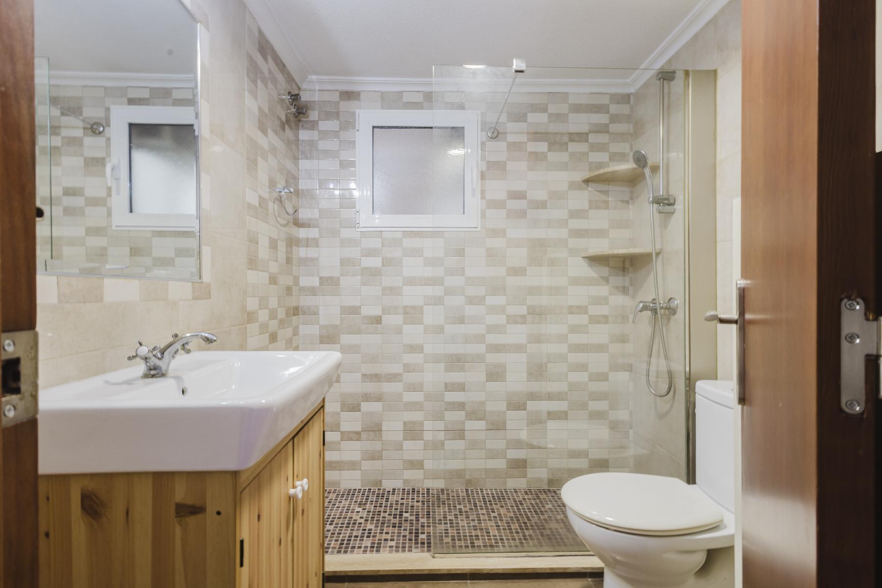 Resale - 3 Bedroom 2 Bathroom  in Torrevieja - Playa del Acequión - Alicante