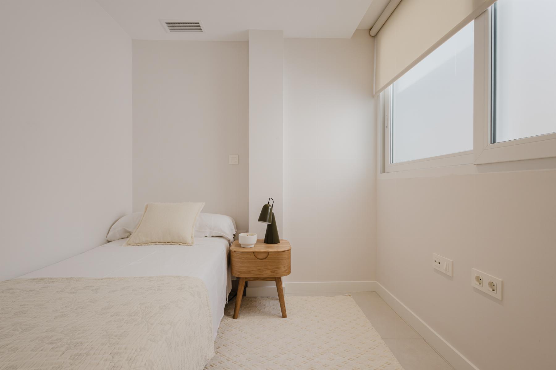 Resale - 3 Bedroom 3 Bathroom  in Torrevieja - Playa del Acequión - Alicante