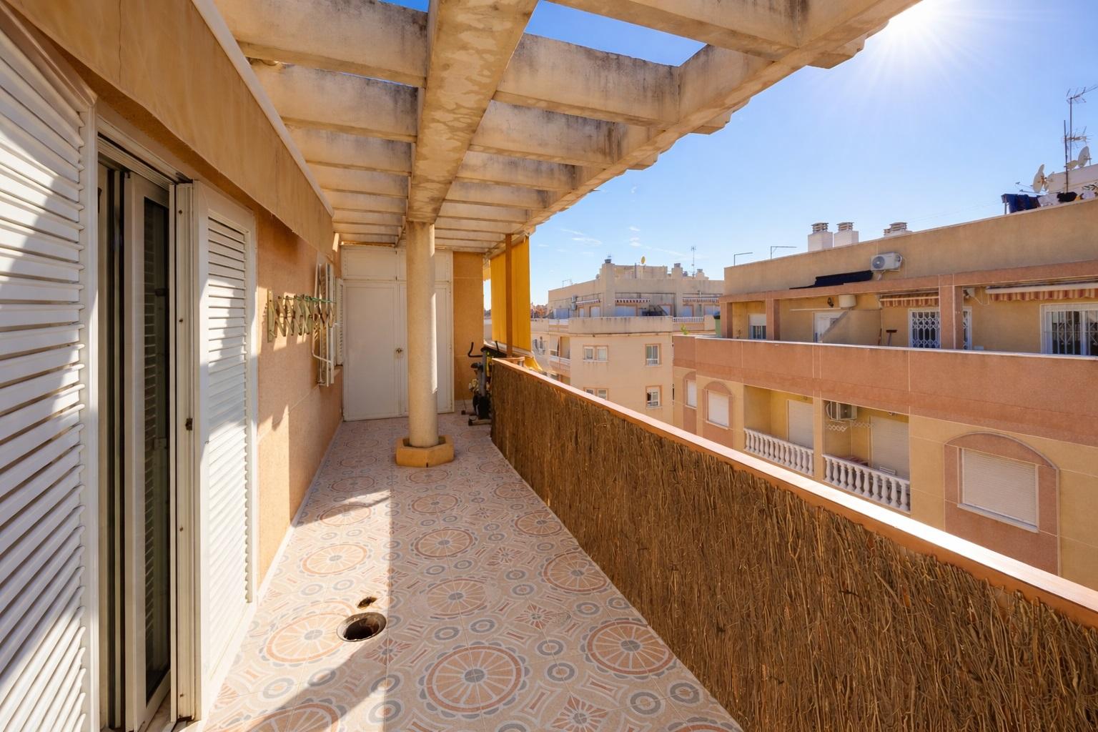 Resale - 2 Bedroom 2 Bathroom  in Torrevieja - Parque de Las Naciones - Alicante