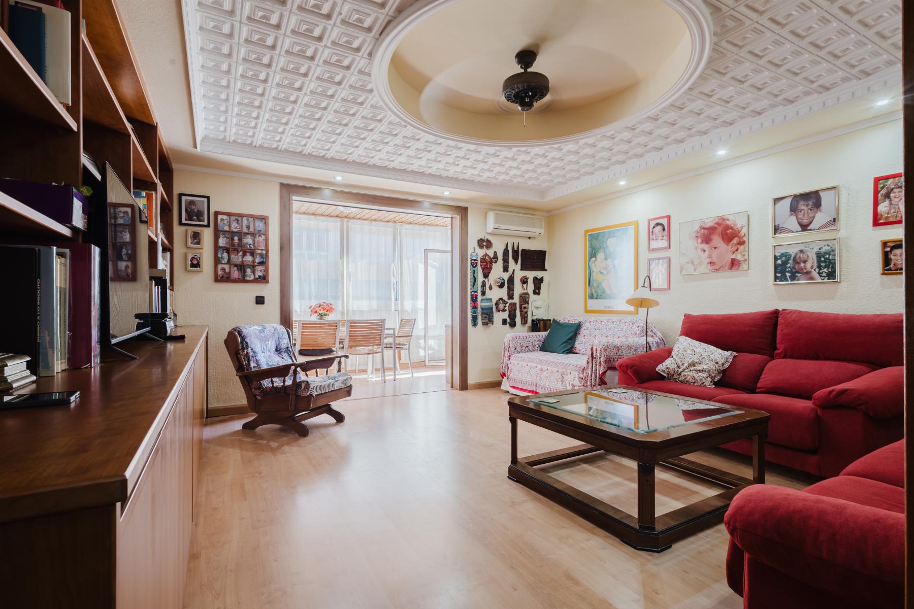 Resale - 3 Bedroom 2 Bathroom  in Torrevieja - Playa del Acequión - Alicante