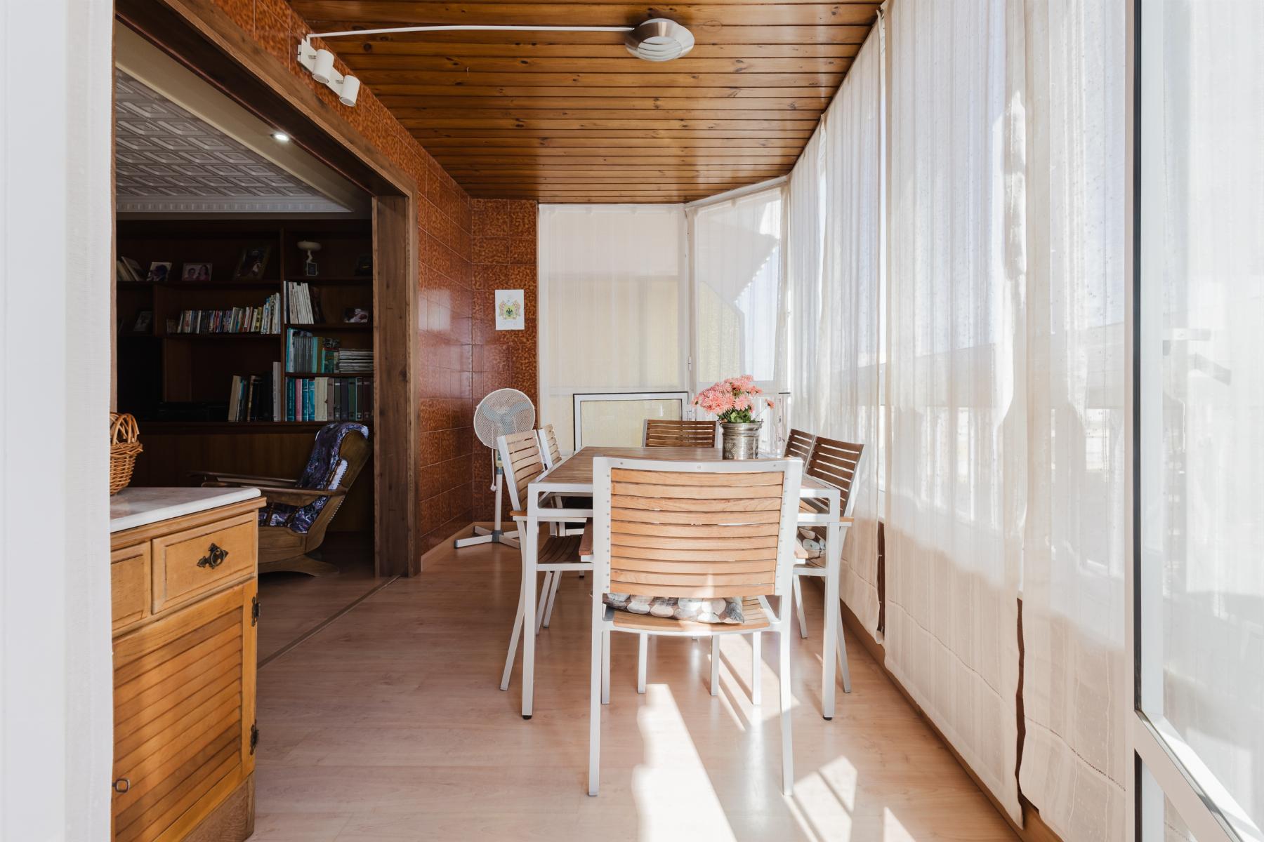 Resale - 3 Bedroom 2 Bathroom  in Torrevieja - Playa del Acequión - Alicante