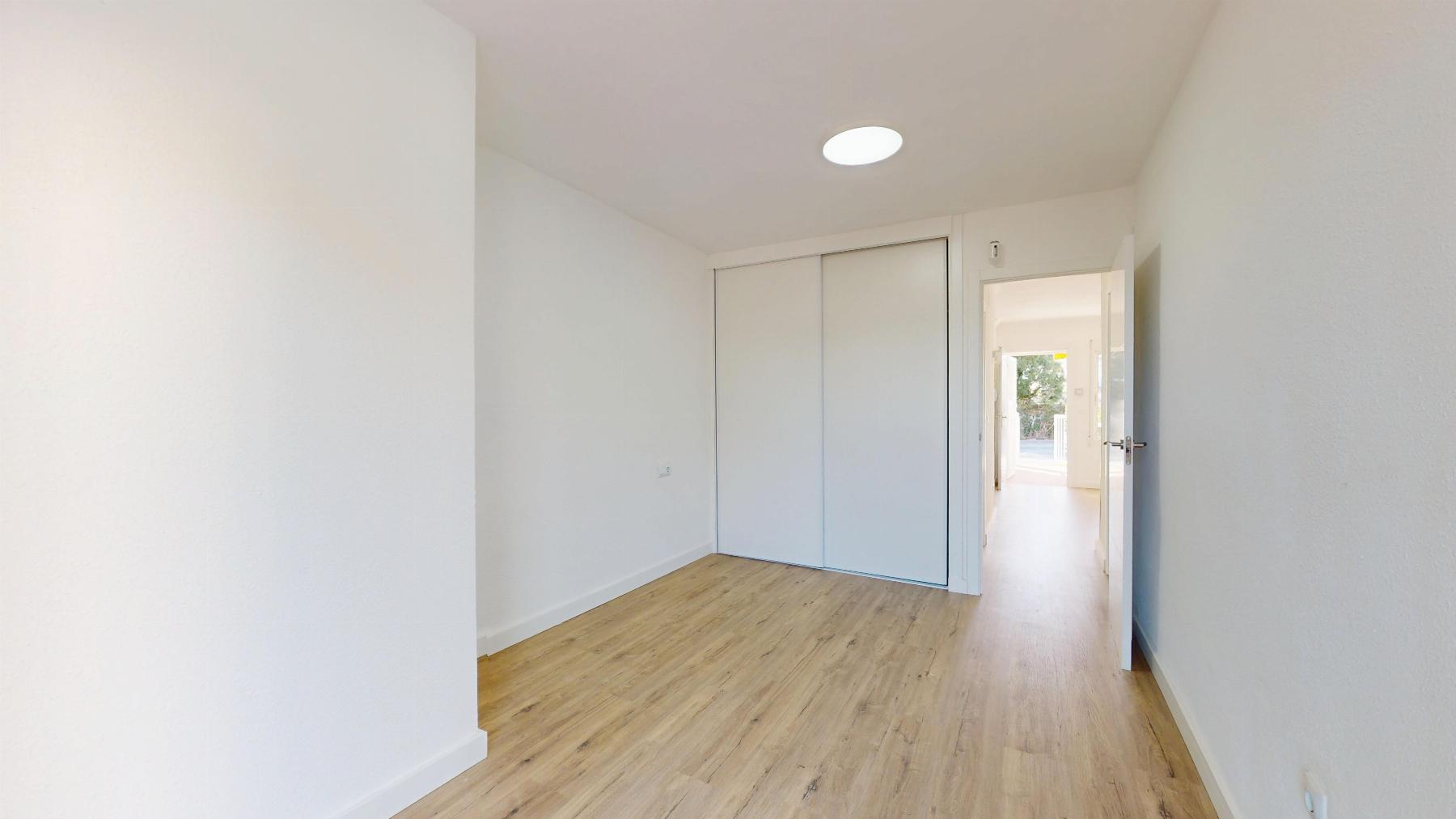 Resale - 2 Bedroom 1 Bathroom  in Orihuela Costa - Villamartin - Alicante