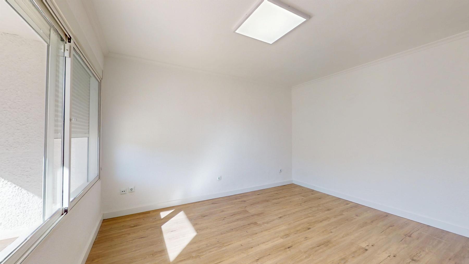Resale - 2 Bedroom 1 Bathroom  in Orihuela Costa - Villamartin - Alicante