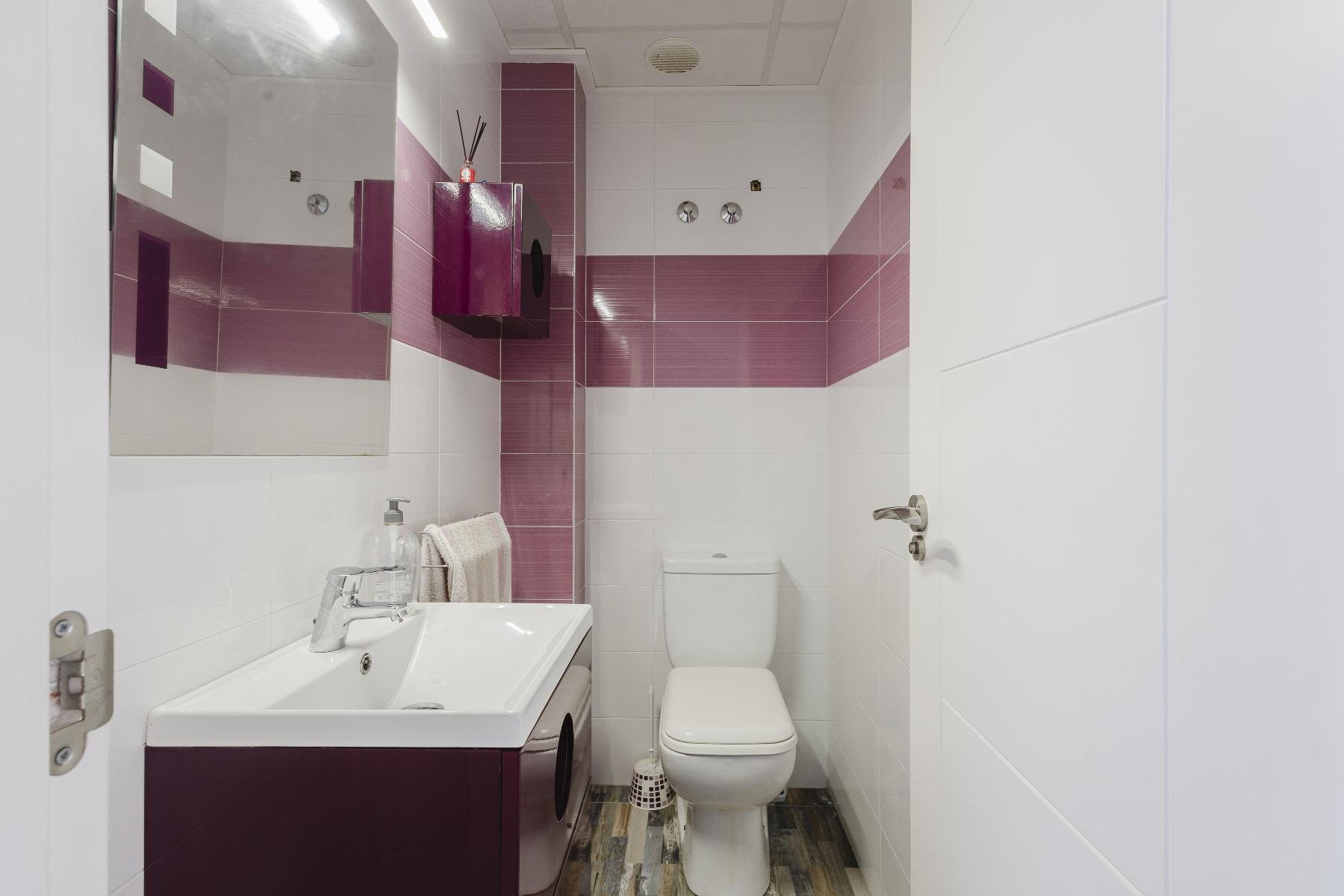 Resale - 3 Bedroom 2 Bathroom  in Torrevieja - Playa del Acequión - Alicante