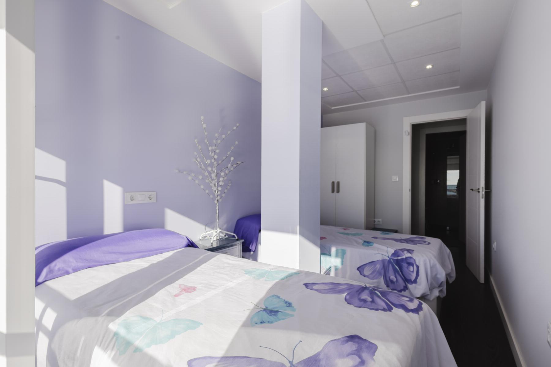 Resale - 3 Bedroom 2 Bathroom  in Torrevieja - Playa del Acequión - Alicante