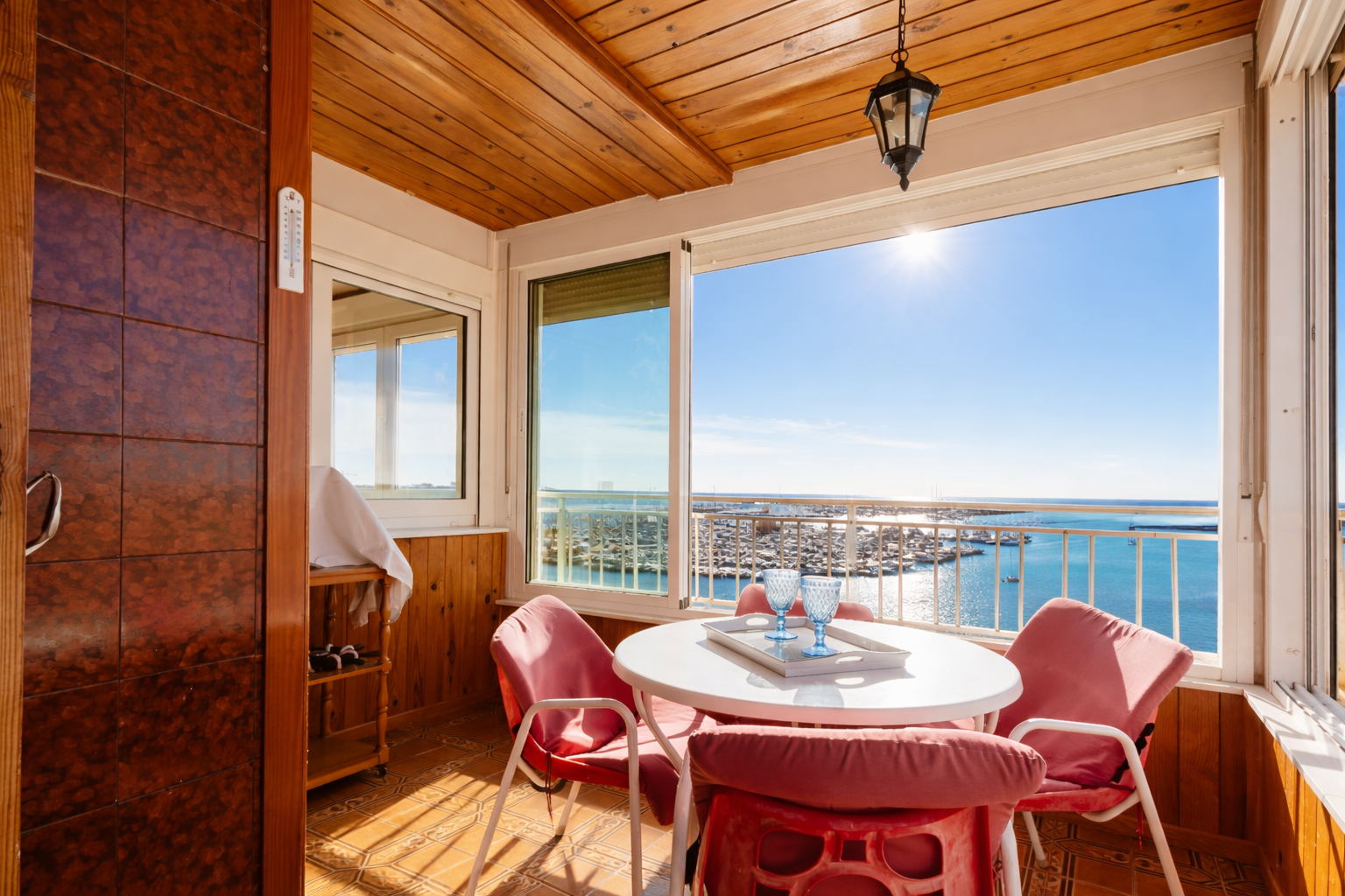 Resale - 3 Bedroom 2 Bathroom  in Torrevieja - Playa del Acequión - Alicante