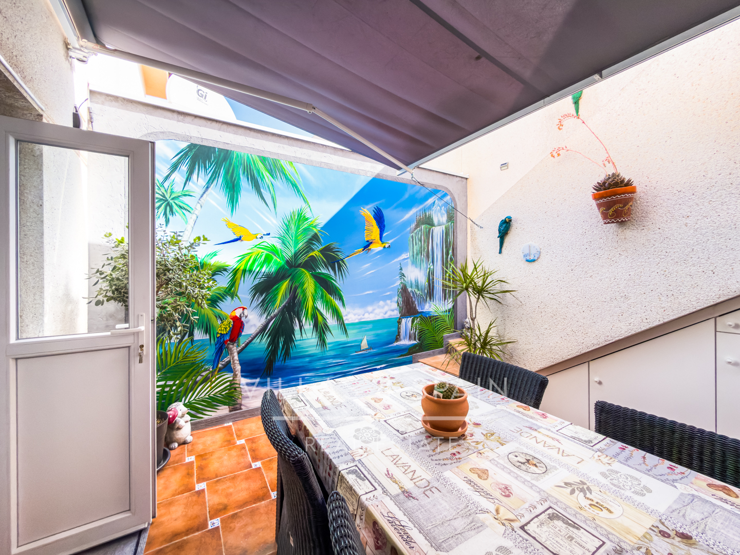 Resale - 3 Bed 2 Bath townhouse with roof terrace and community pool in Benijofar - Ciudad Quesada  - calle rio miño - Alicante