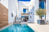 V4S5394, 3 bed 3 bath modern villa with private pool for sale in Benijofar, Alicante