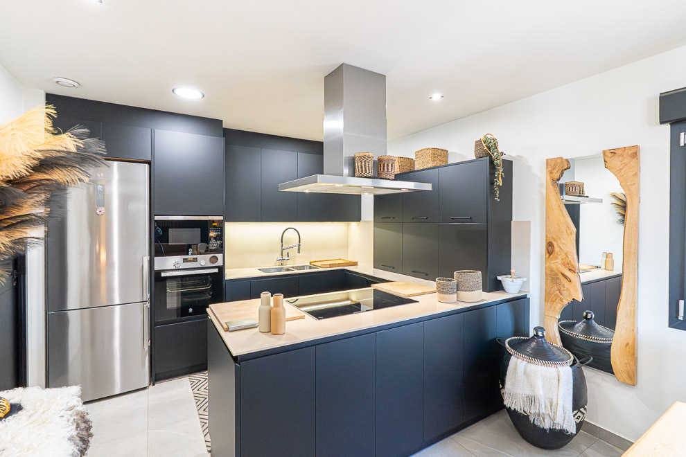 Resale - 4 bed 2 bath villa with private pool for sale in Benijofar - calle goya - Alicante