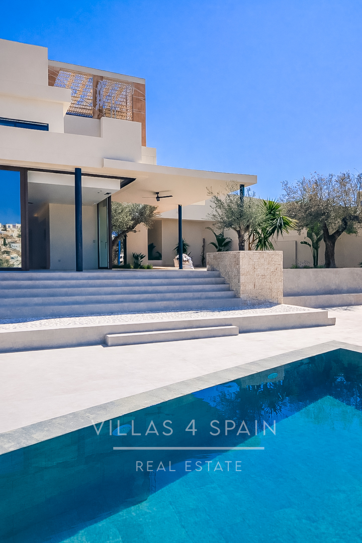 New Build - 4 Bed 4 Bath new build luxury villa in La Marina Alicante - calle estatua de libertad  - Alicante