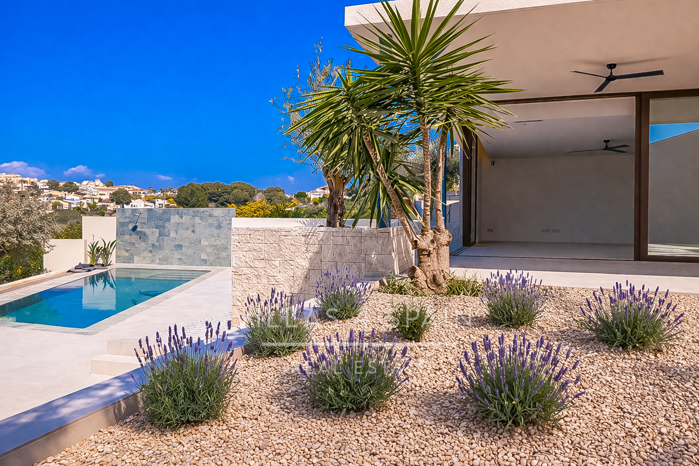 New Build - 4 Bed 4 Bath new build luxury villa in La Marina Alicante - calle estatua de libertad  - Alicante