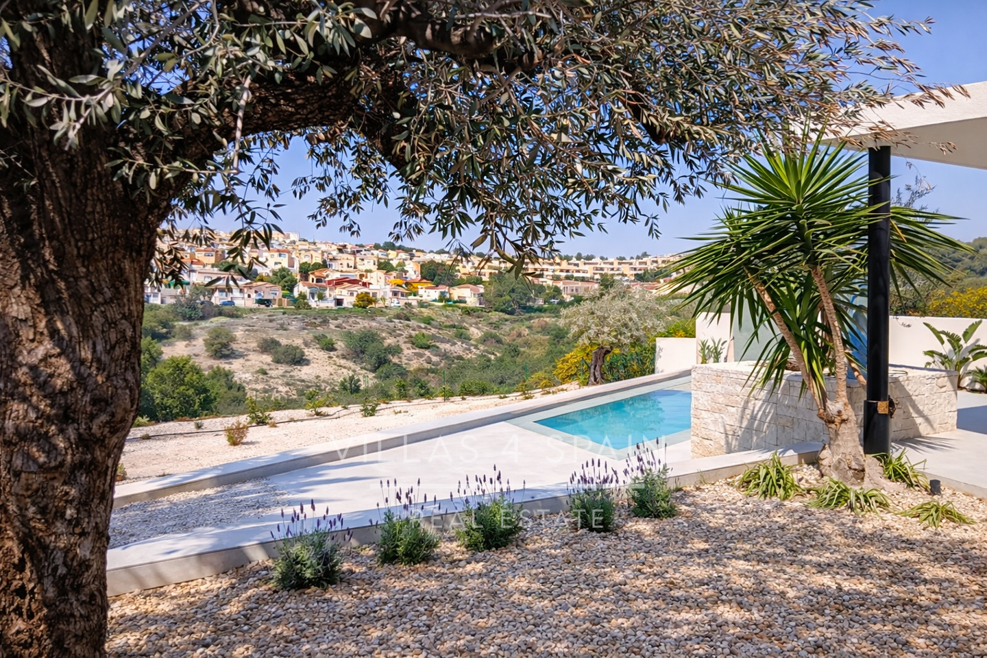New Build - 4 Bed 4 Bath new build luxury villa in La Marina Alicante - calle estatua de libertad  - Alicante