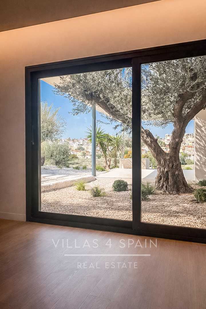 New Build - 4 Bed 4 Bath new build luxury villa in La Marina Alicante - calle estatua de libertad  - Alicante