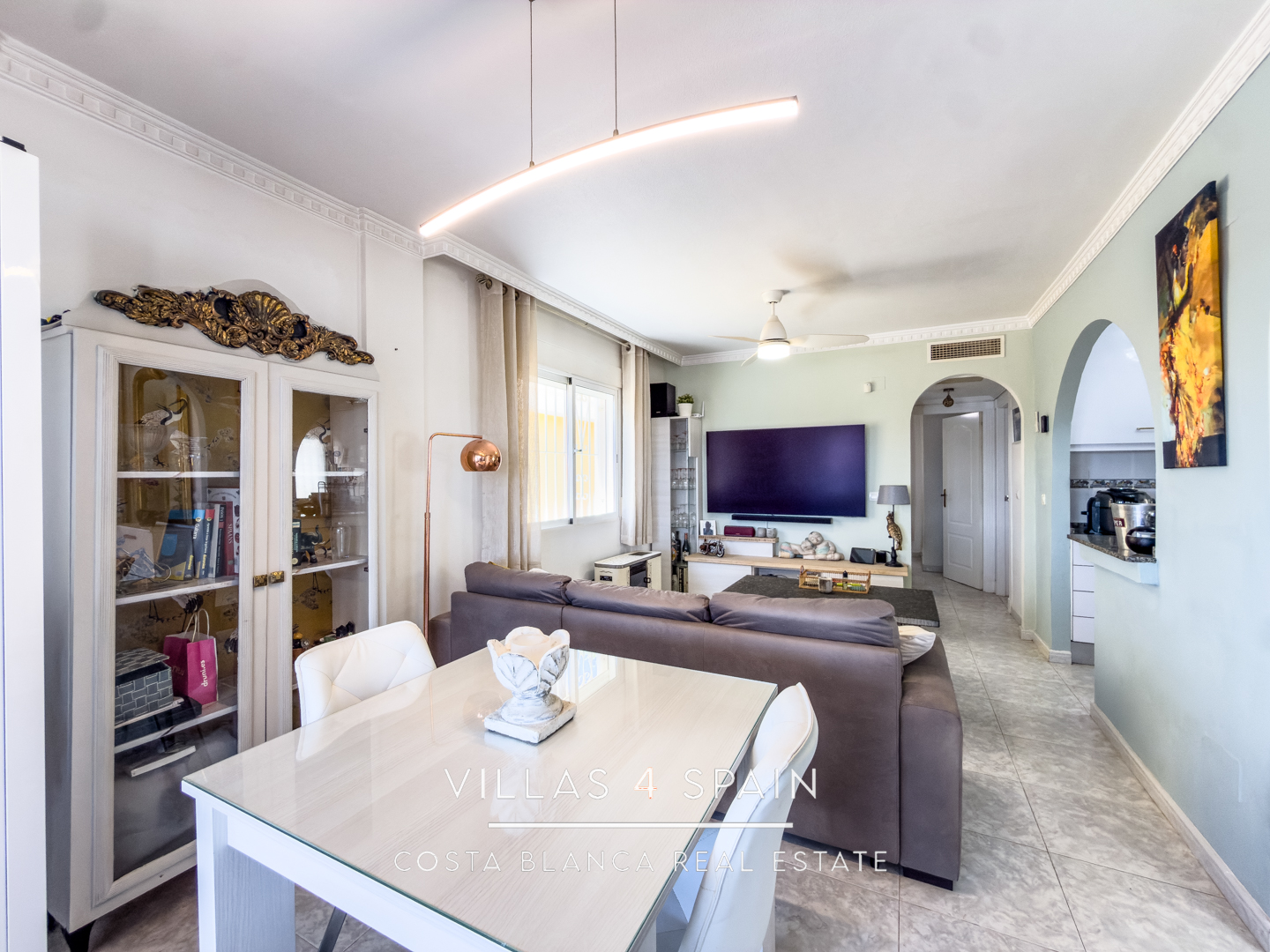 Resale - 3 Bed 2 Bath Villa with underbuild in La Marina Alicante - av. de londres - Alicante